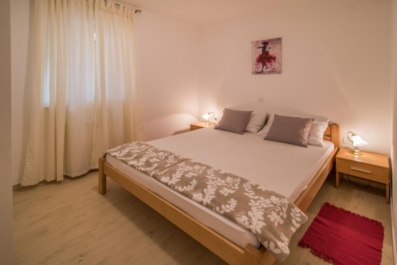 Apartments Bogdanic Krk I Krk Town Exterior foto